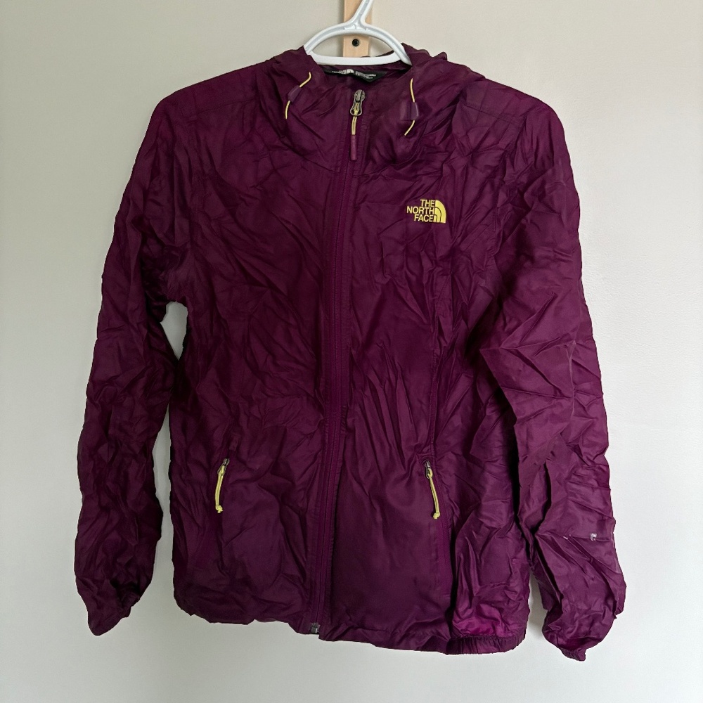 The North Face - Packable Wind Shell